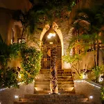 Maya Villa Condo Hotel&Beachclub