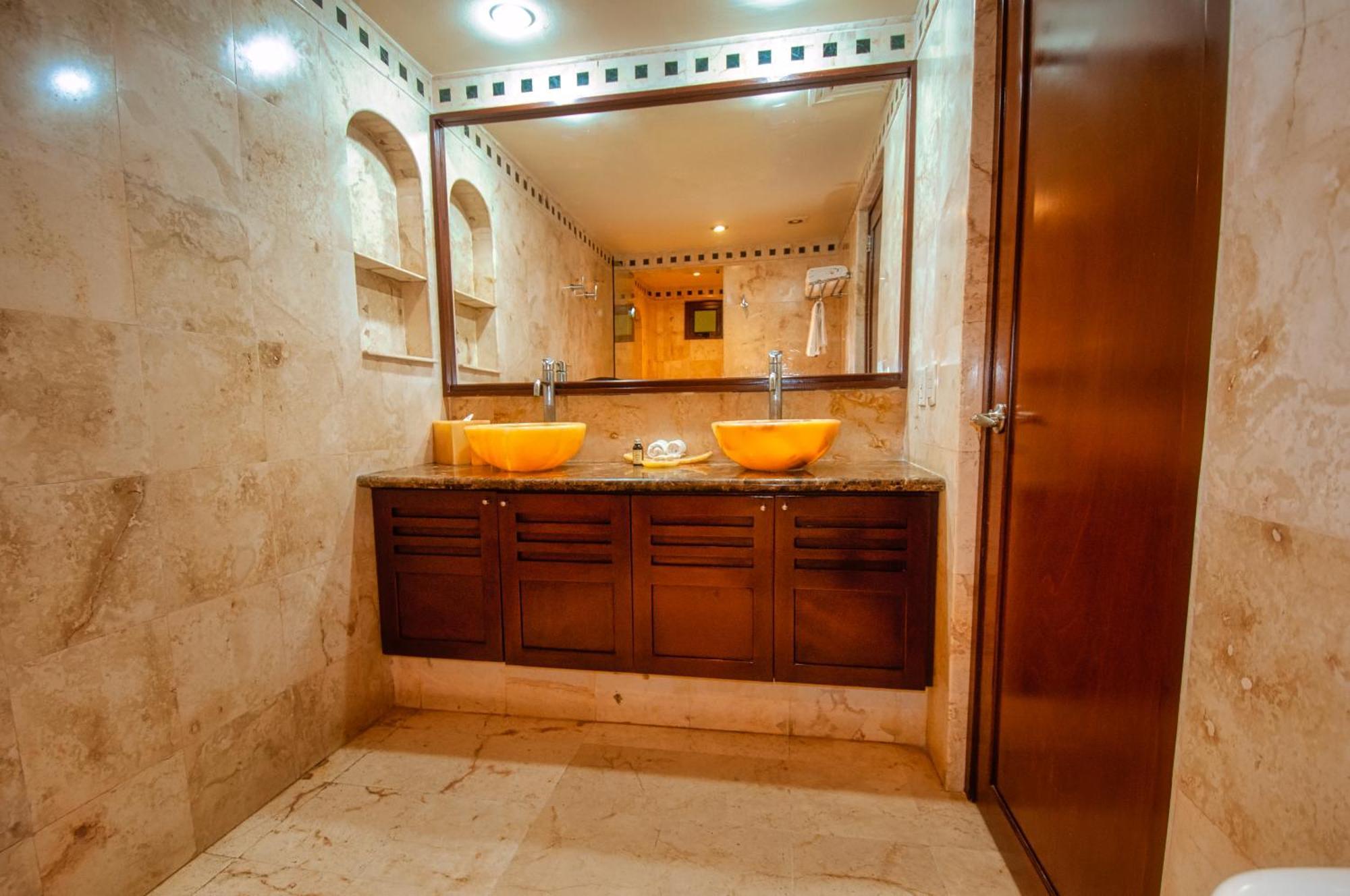 Maya Hotel&beachclub 4* Playa del Carmen